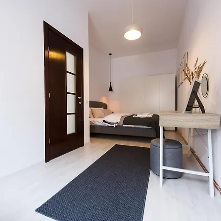 Apartment Charming Old Town Flat With Mountain View Brasov